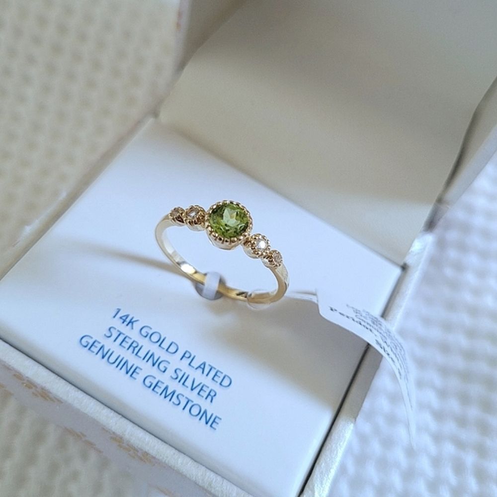 Shivam Peridot💚 with White Topaz Ring💍 - NIB - Picture 14 of 16